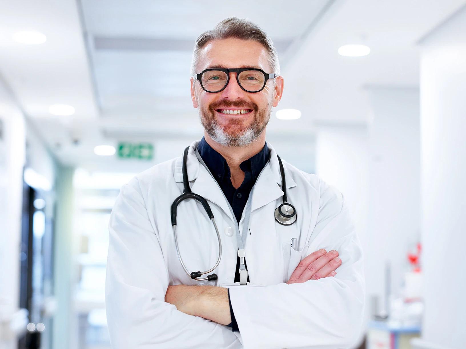 Legevikar i jobb på sykehus